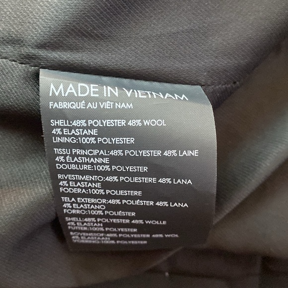 Club Monaco Borrem Single Button Blazer size 12
Black business office legal - Picture 14 of 17